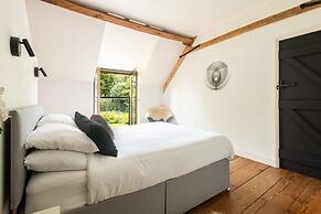 Host Stay Sunnyside Barn