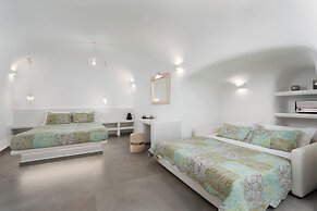 Yiota Collection  3Suites&3Prive Jacuzzi