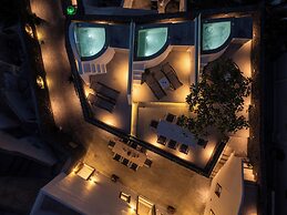 Yiota Collection  3Suites&3Prive Jacuzzi