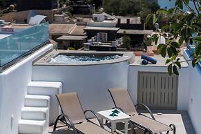 Yiota Collection  3Suites&3Prive Jacuzzi
