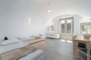 Yiota Collection  3Suites&3Prive Jacuzzi