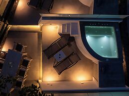 Yiota Collection  3Suites&3Prive Jacuzzi