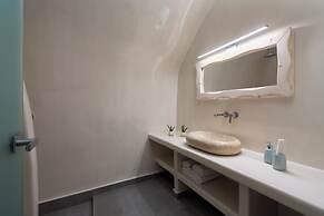 Yiota Collection  3Suites&3Prive Jacuzzi