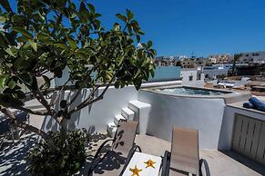 Yiota Collection  3Suites&3Prive Jacuzzi