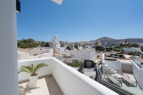 Yiota Collection  4 Suites & 4 Prive Jacuzzi