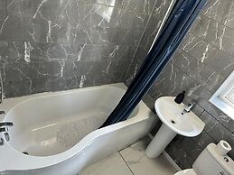 Affluent Living Apartment Perfect for Contractors