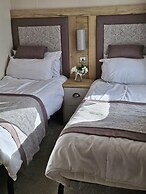 Family Friendly 3 Bedroom Caravan Pets go Free