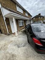 Drayton Dream House - 6 Bedrooms