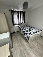 Drayton Dream House - 6 Bedrooms