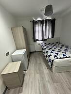 Drayton Dream House - 6 Bedrooms