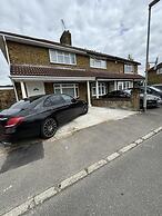 Drayton Dream House - 6 Bedrooms