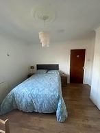 Luxurious 5-bed House in Norwich