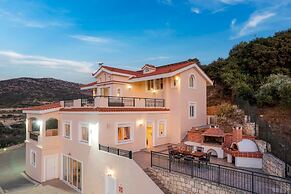 Villa Marietta by Estia