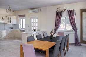 Villa Marietta by Estia