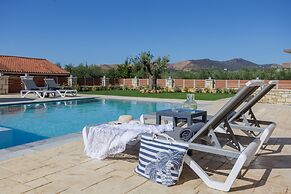 Villa Chara by Estia