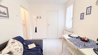 Maison De La Brodeuse