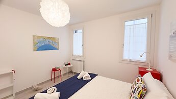 Maison De La Brodeuse