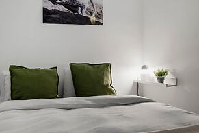 La Alcazaba Sleek Apartment in Marbella - Ref M48