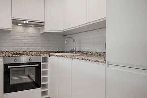 La Alcazaba Sleek Apartment in Marbella - Ref M48