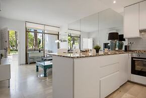 La Alcazaba Sleek Apartment in Marbella - Ref M48