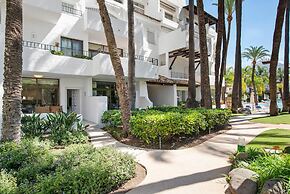 La Alcazaba Sleek Apartment in Marbella - Ref M48