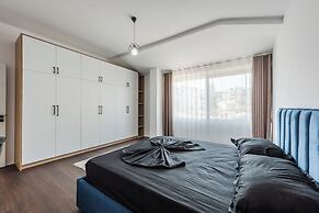 The City Center Penthouse by PS