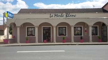 Le Merle Blanc Hôtel