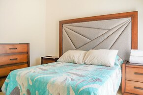 Modern House in Yautepec l Pool & Garden