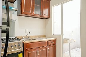 Modern House in Yautepec l Pool & Garden