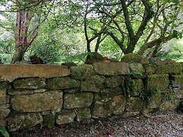 Countryside Cottage Retreat at Ty'r Cwm Farm