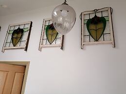 Countryside Cottage Retreat at Ty'r Cwm Farm