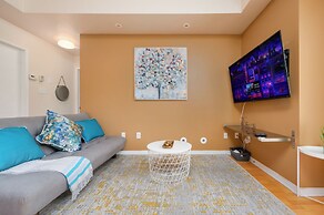 Cozy 1 Bedroom Townhouse