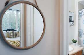 Cozy 1 Bedroom Townhouse