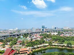 Simply Look Studio At Grand Kamala Lagoon Apartment