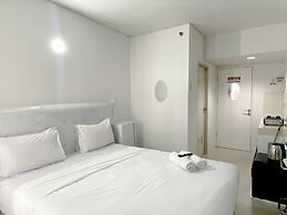 Cozy Living Studio Grand Sentraland Karawang Apartment