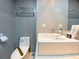 Comfort Living Studio At Patraland Amarta Apartment