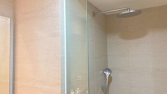 Nice And Restful Studio At Gold Coast Apartment