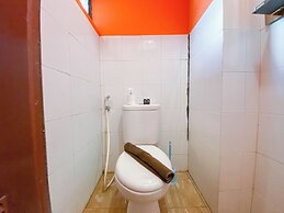 Urban 3Br At Apartment Gateway Ahmad Yani Cicadas