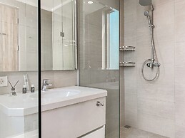 Elegant 3Br With Private Lift And Extra Room Menara Jakarta Kemayoran 