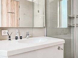 Elegant 3Br With Private Lift And Extra Room Menara Jakarta Kemayoran 