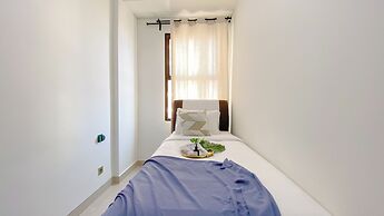 Comfort Living 2Br At Transpark Cibubur Apartment