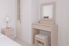 Comfortable And Homey 1Br Tamansari Bintaro Mansion Apartment