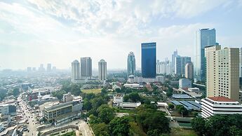 Nice And Homey 1Br At Sudirman Suites Apartment