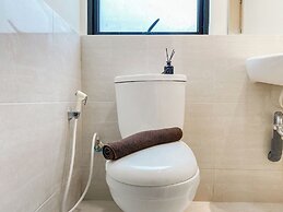 Well Furnished And Comfort 2Br Meikarta Apartment