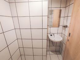 Modern And Comfy Studio (No Kitchen) At The City Square Apartment