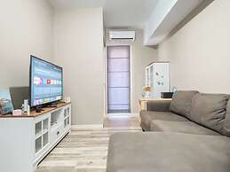 Comfy And Well Furnished 2Br Springlake Summarecon Bekasi Apartment