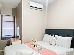 Comfy And Well Furnished 2Br Springlake Summarecon Bekasi Apartment