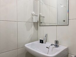 Comfy And Well Furnished 2Br Springlake Summarecon Bekasi Apartment