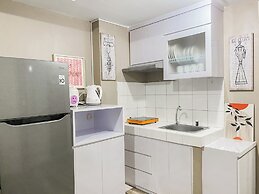 Comfy And Well Furnished 2Br Springlake Summarecon Bekasi Apartment