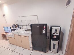 Minimalist And Comfortable Stay 1Br (No Kitchen) At The City Square Ap